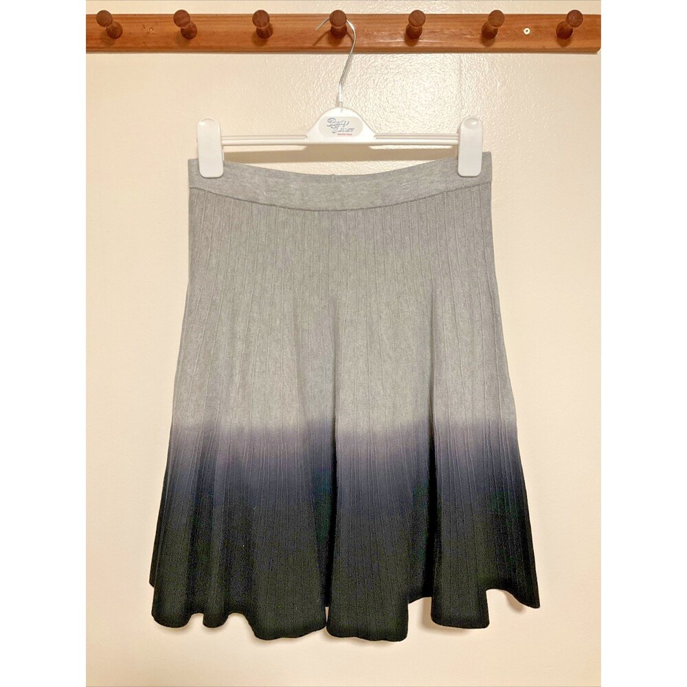 Carmen Marc Valvo Women’s L Black Gray Stretch Skirt Stretch Fashion Designer
